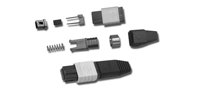 ไฟเบอร์ออปติกตัวเชื่อมต่อ MPO MTP ตัวเชื่อมต่อโหมดเดียว 50/25um พร้อมด้วย PC Ferrule Endface