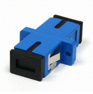 ประเทศจีน Single Mode Simplex อะแดปเตอร์ไฟเบอร์ออปติก SC / UPC พร้อมฝาปิดฝุ่น / หน้าแปลนสีดำ ผู้ผลิต