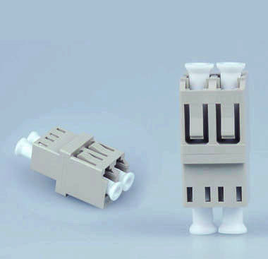 LC / PC มัลติไฟเบอร์ออปติกอะแดปเตอร์แขนเซรามิกวัสดุความมั่นคงสูง ผู้ผลิต