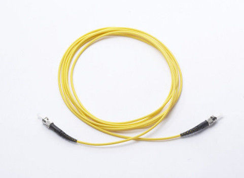 ลดการสูญเสียการแทรกด้านล่างสายแพทช์ไฟเบอร์ออปติกเพล็กซ์ ST / PC - ST / PC สีเหลือง ผู้ผลิต