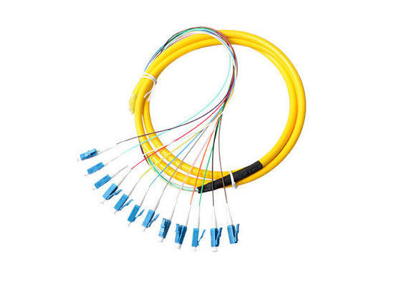 ความน่าเชื่อถือสูง UPC Lc Pigtail โหมดเดี่ยว, LSZH สีเหลือง Out แจ็คเก็ตสายผมเปีย ผู้ผลิต